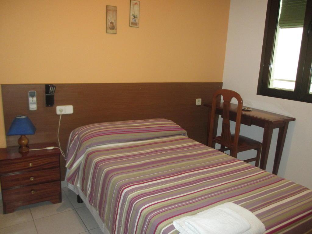 Hostal Pan America Madrid Ngoại thất bức ảnh